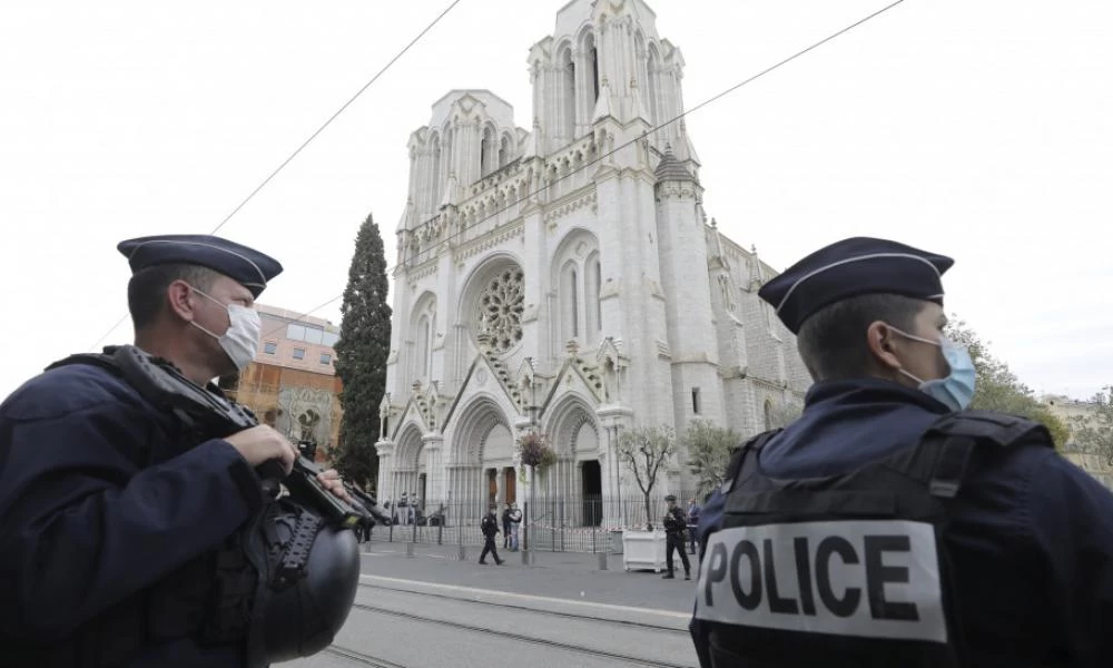 Αποκεφαλισμός καθηγητή στο Παρίσι: Συνελήφθη Μαροκινός για εξύμνηση της τρομοκρατίας